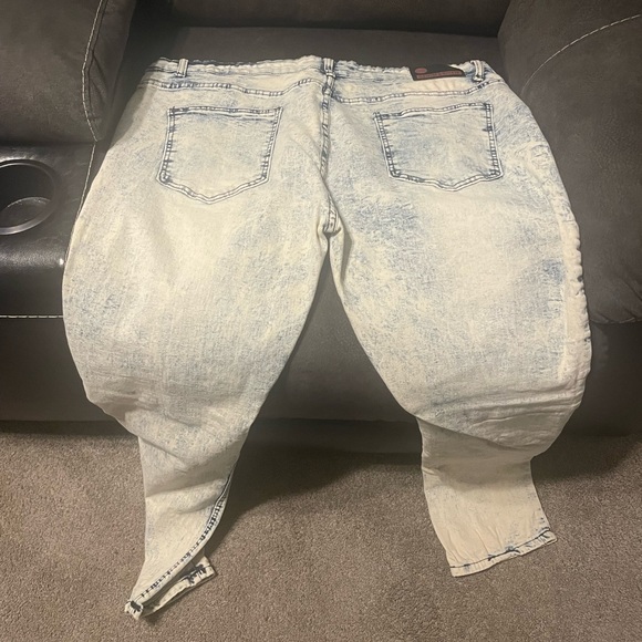 Used jeans - Picture 5 of 12